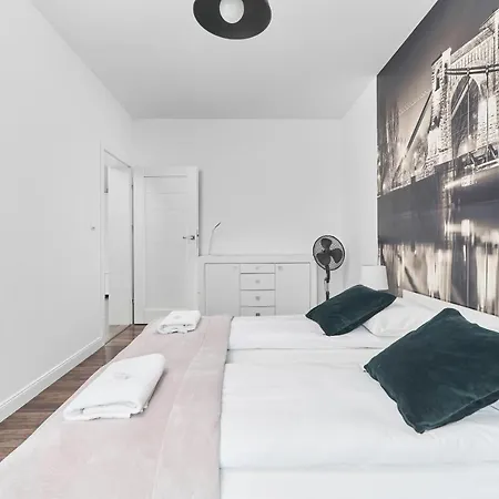 Odra Tower By Renters *